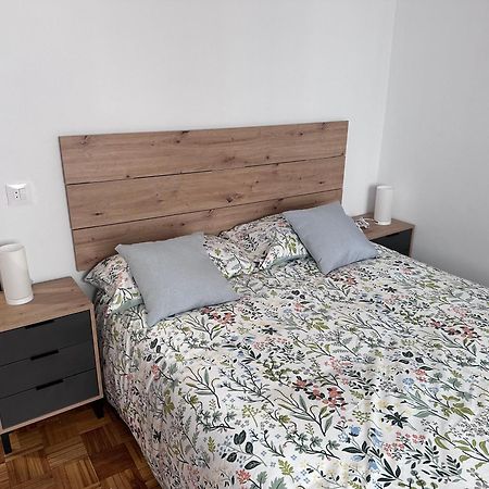 Acogedor Apartamento Con Vistas A La Catedral Y Parking Oviedo Exteriör bild