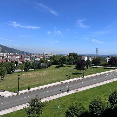 Acogedor Apartamento Con Vistas A La Catedral Y Parking Oviedo Exteriör bild