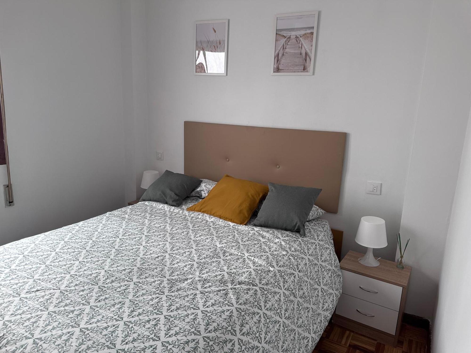 Acogedor Apartamento Con Vistas A La Catedral Y Parking Oviedo Exteriör bild
