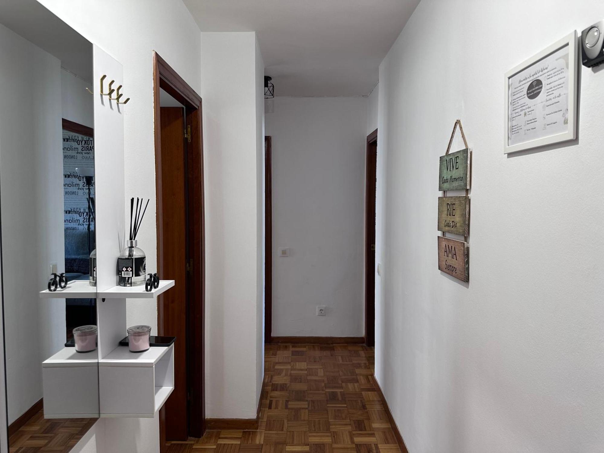 Acogedor Apartamento Con Vistas A La Catedral Y Parking Oviedo Exteriör bild